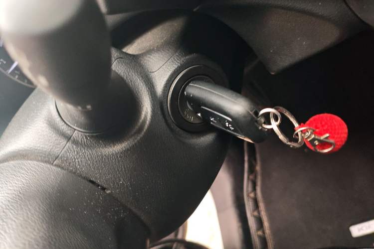 Used Nissan Kicks 2019 1.5L Manual Cool Edition