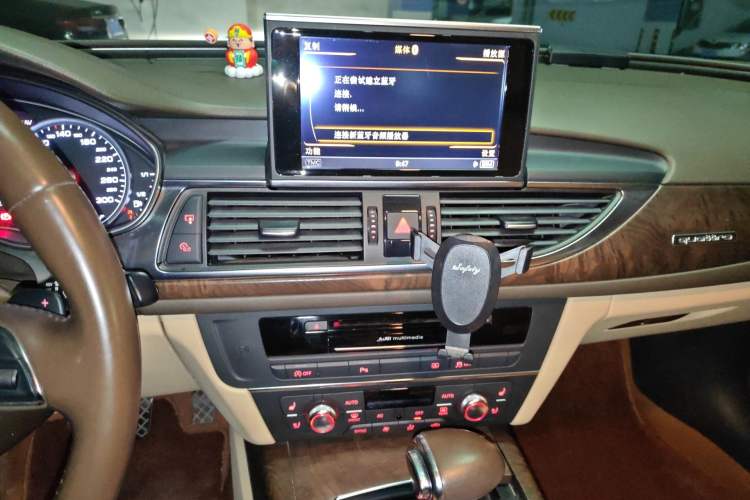 Used Audi A6L 2012 35 FSI quattro Luxury Model Audio And AC Panel