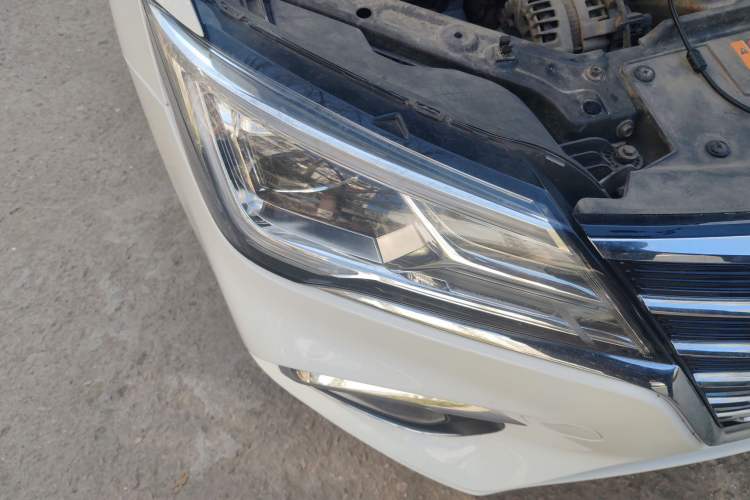Used Roewe i5 2020 1.5L Automatic 4G Connect Luxury Flagship Edition
