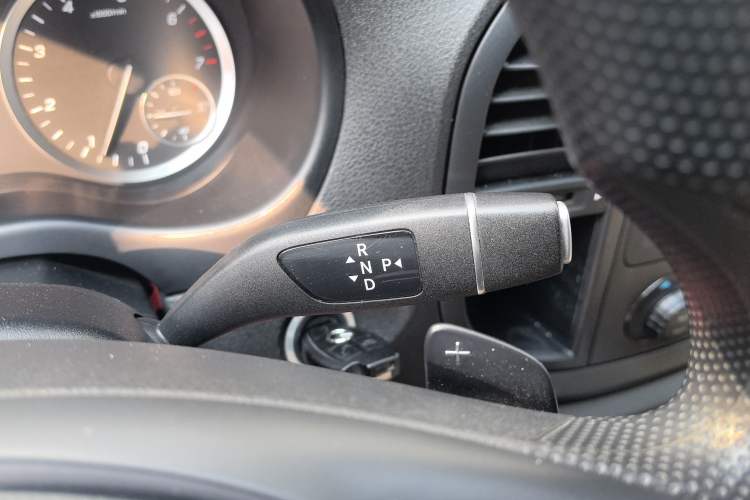 Used Mercedes-Benz Vito 2021 2.0T Elite Version 7 Seats