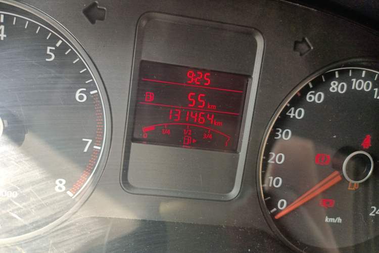 Used Volkswagen Polo 2011 1.4L Manual ZhiShang Edition
