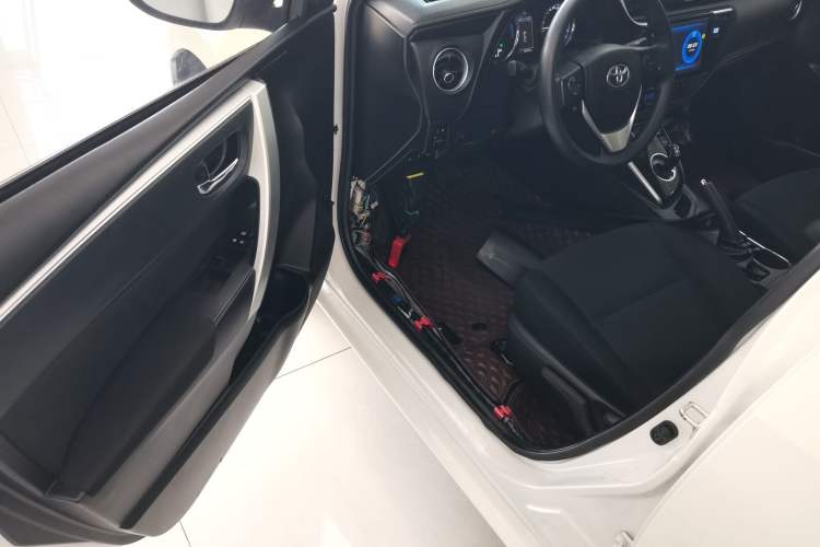 Used Toyota Corolla Hybrid E+ 2019 1.8L E-CVT Leading Edition Driver Seat