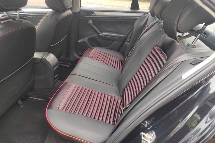 Used Volkswagen Bora 2016 1.6L Manual Comfort Model
