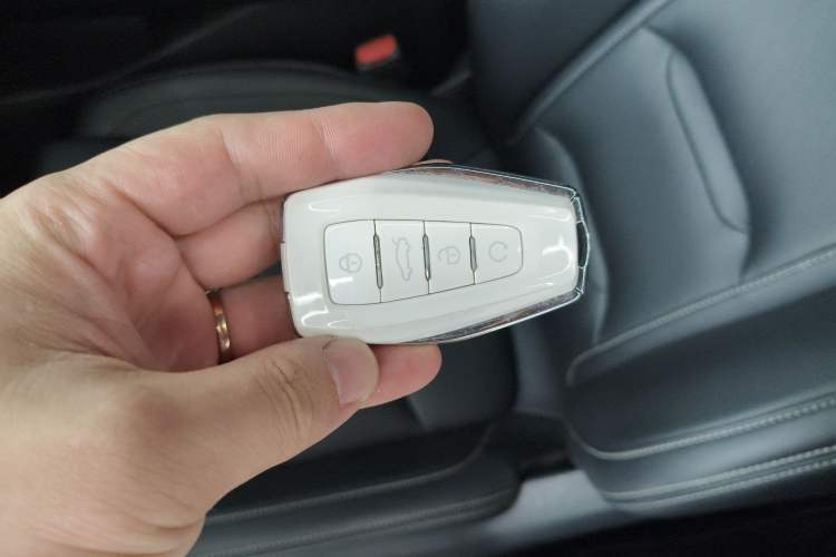 Used Geely Auto Preface 2021 2.0TD Luxury Version Vehicle Key