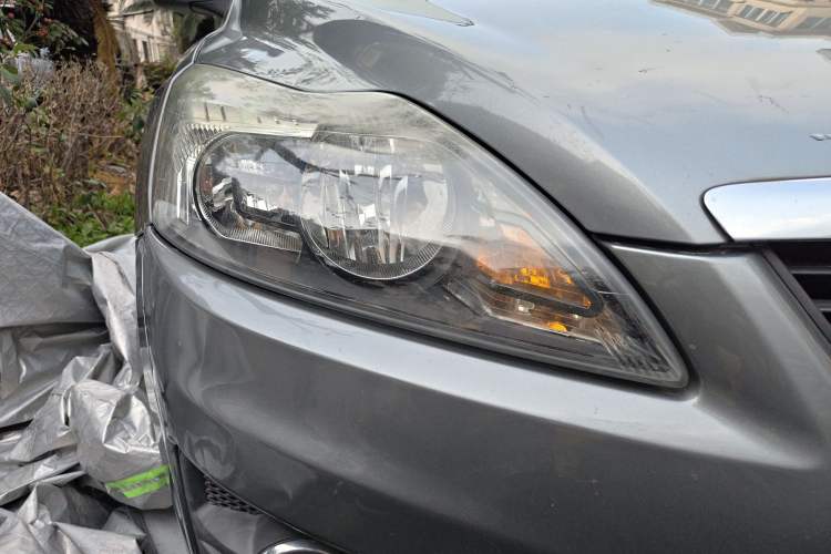 Used Ford Focus 2011 Hatchback 1.8L Automatic Fashion Edition
