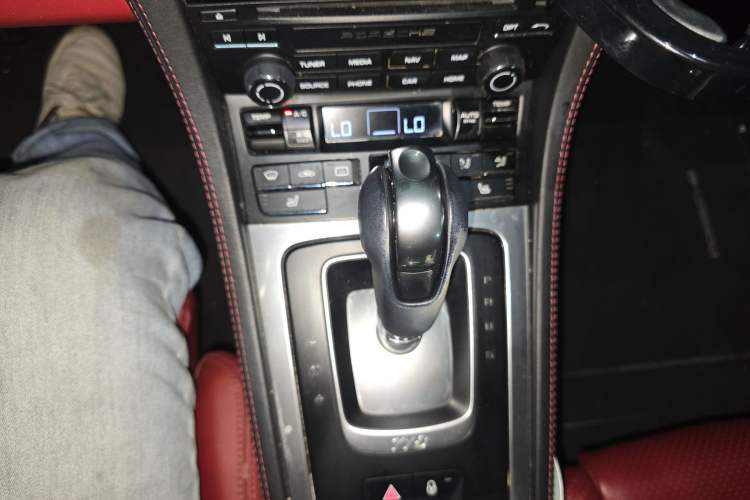 Used Porsche 718 2016 Cayman 2.0T
