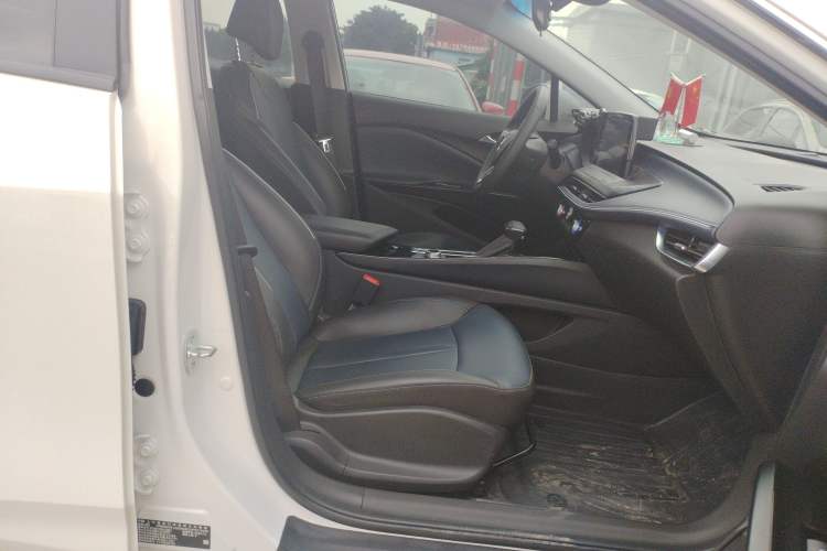 Used Buick Velite 6 2024 430km Comfort Edition Right Front Seat