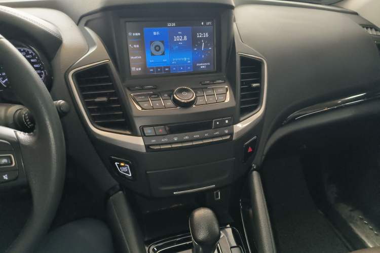 Used Dongfeng Aeolus AX7 2018 Classic 1.6T Automatic Luxury Model
