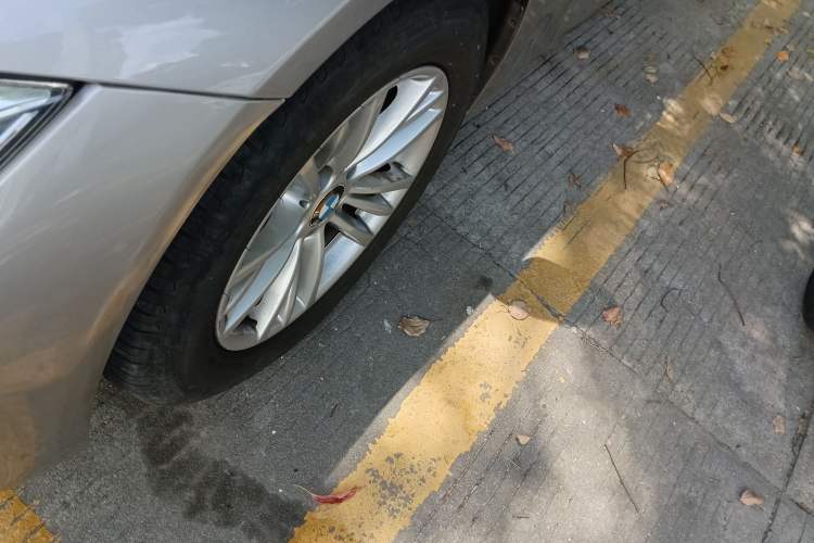 Used BMW 3 Series 2015 320Li Fashion Model
