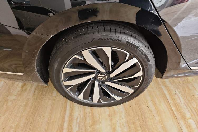 Used Volkswagen Passat 2025 Premium Version 380TSI Dragon Edition