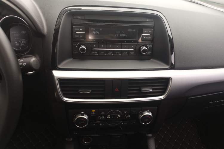 Used Mazda CX-5 2015 2.0L Automatic Two-Wheel Drive Urban Version Audio And AC Panel