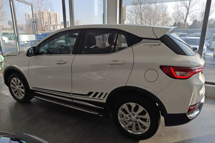 Used Soueast DX5 2019 1.5L Manual Luxury Version
