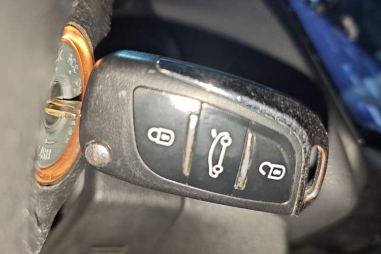 Used Mitsubishi ASX 2013 2.0L CVT Two-Wheel Drive Elite Edition
