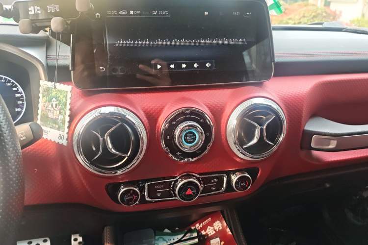 Used BAIC Off-Road BJ40 2019 PLUS 2.3T Automatic Four-Wheel Drive Premium Edition China VI Audio And AC Panel