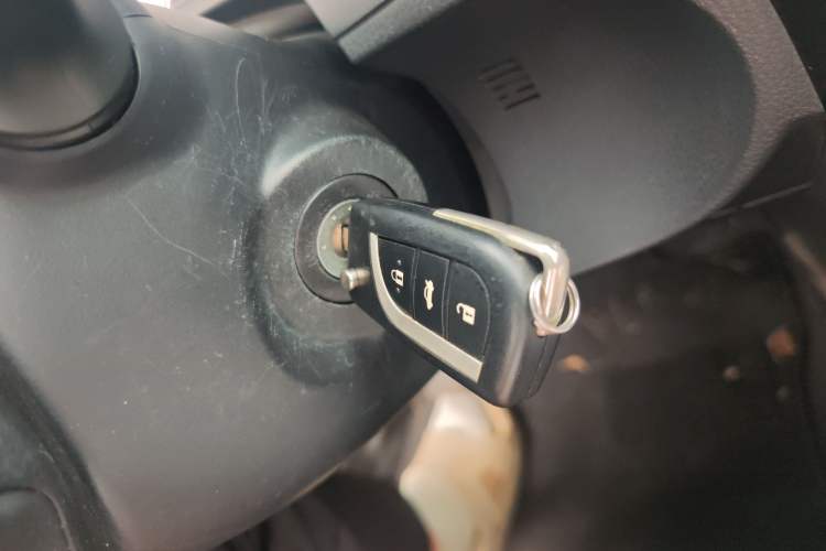 Used Toyota Corolla 2017 Revised Version 1.2T S-CVT GL Vehicle Key