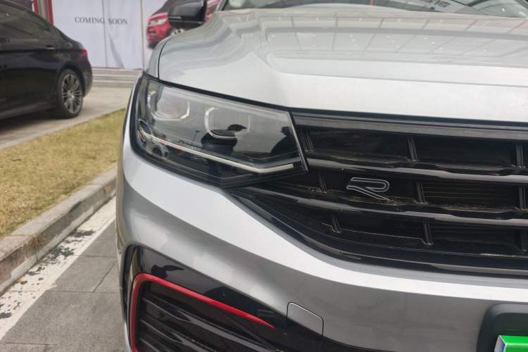 Used Volkswagen Tiguan X 2023 380TSI Four-Wheel Drive Flagship Edition Right Front Headlight