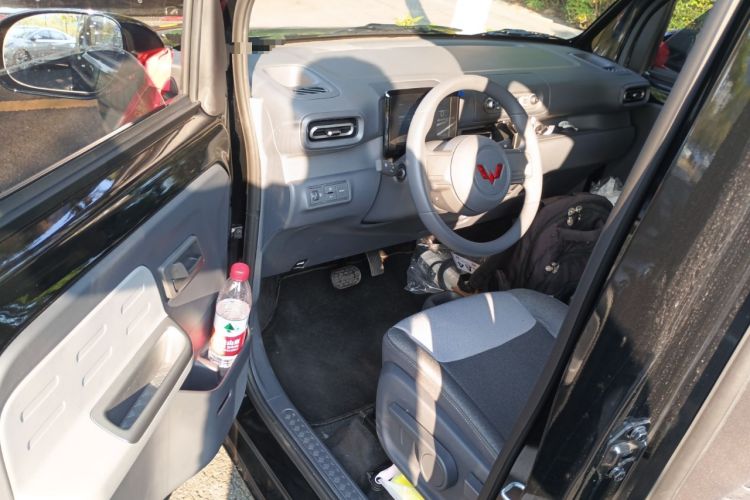 Used Wuling Zhiguang New Energy 2025 Model 305km Ambitious Edition Driver Seat