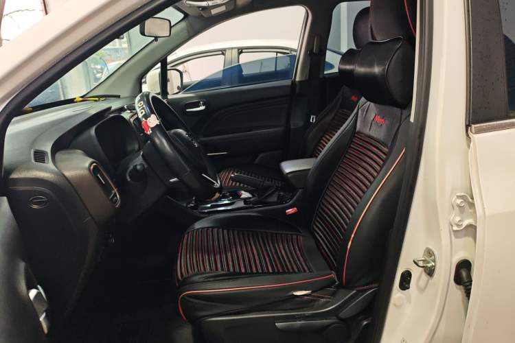 Used GAC Trumpchi GS3 2017 150N Automatic Elite Edition Left Front Seat