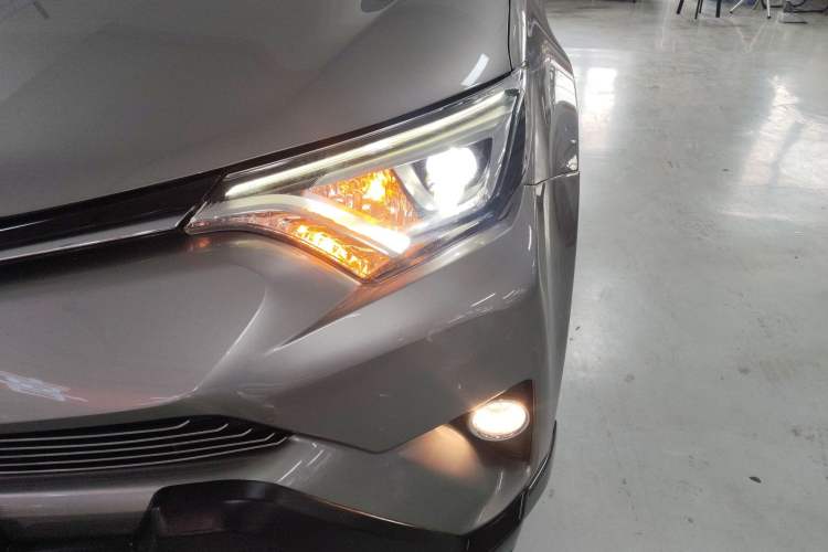 Used Toyota RAV4 2018 2.5L Automatic 4x4 Elite i Edition
