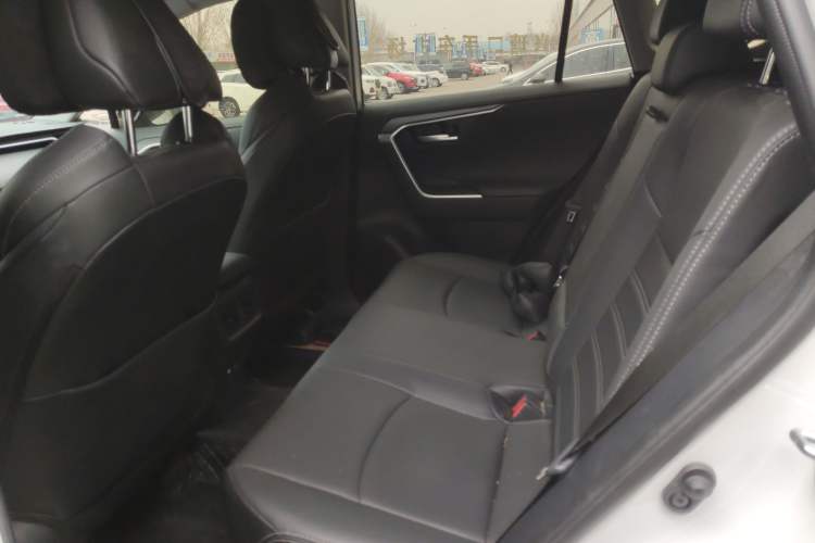 Used Toyota Wildlander 2023 2.0L CVT Four-Wheel Drive Luxury PLUS Edition