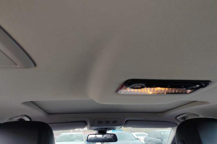 Used BMW 5 Series 2014 525Li Fashion Design Package
