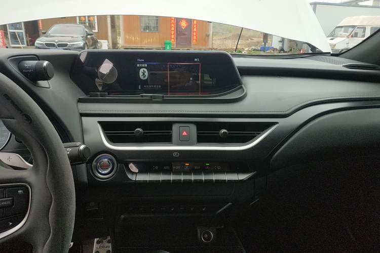 Used Lexus UX New Energy 2020 300e Pure·Joy Edition Audio And AC Panel