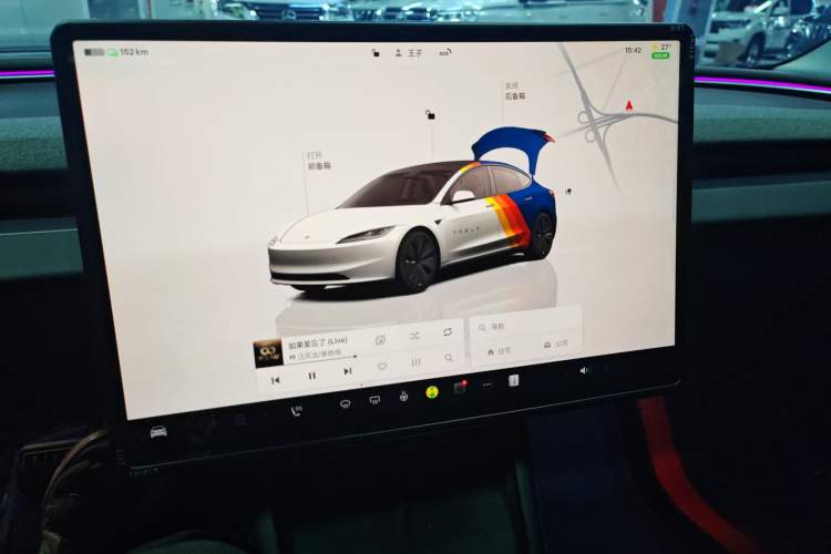 Used Tesla Model 3 2023 Rear-Wheel-Drive Version Audio And AC Panel