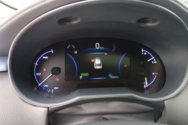 Used Toyota IZOA 2022 Dual-Motor 2.0L Yi Xing Edition