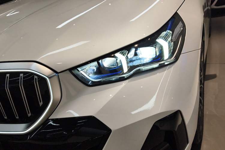 Used BMW 5 Series 2025 530Li Luxury Edition M Sport Package
