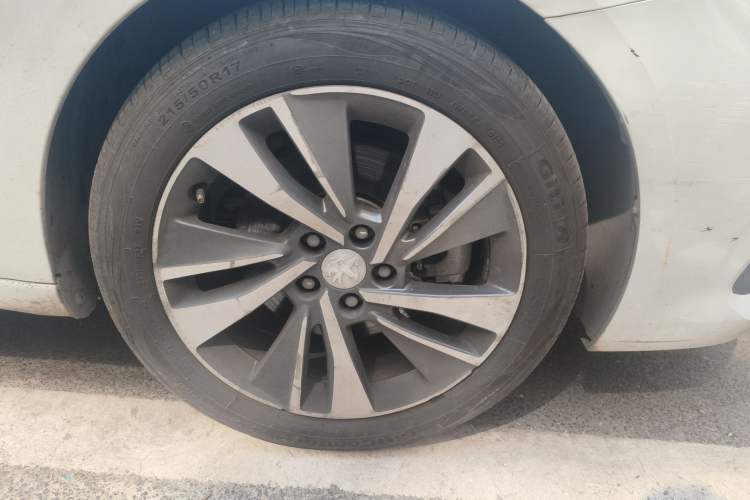 Used Peugeot 408 2020 360THP 10th Anniversary Premium Edition Right Front Wheel Hub