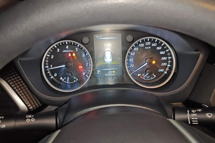 Used Nissan Lannia 2021 1.6L CVT Smart Connect Smart Cool Edition