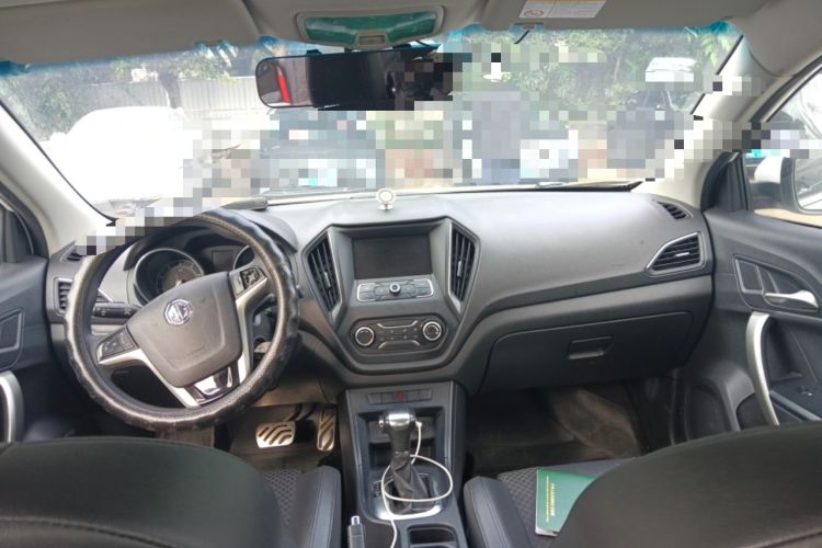 Used MG GT 2015 1.5T Automatic Luxury Edition Center Console