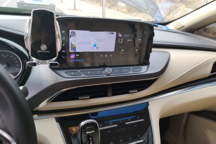 Used Buick GL8 2023 Facelifted Land Cruiser Executive Luxury Version