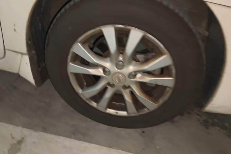 Used Nissan Teana 2013 2.5L XL Leading Edition Right Front Wheel Hub