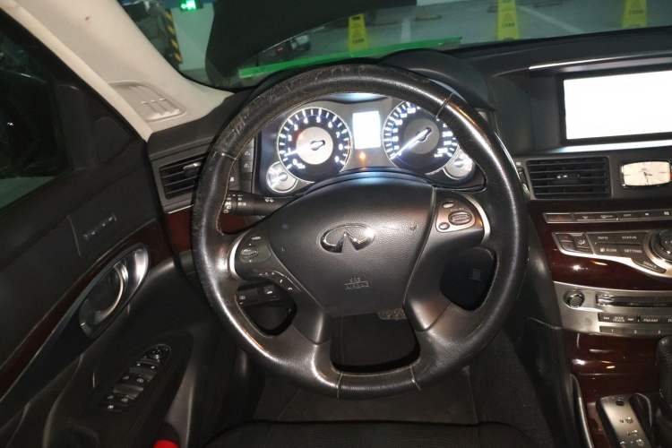 Used Infiniti Q70 2013 Q70L 2.5L Comfort Edition