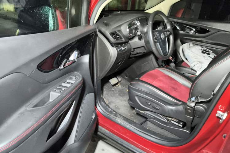 Used Buick Encore 2016 18T Automatic All-Wheel-Drive Flagship Model Driver Seat