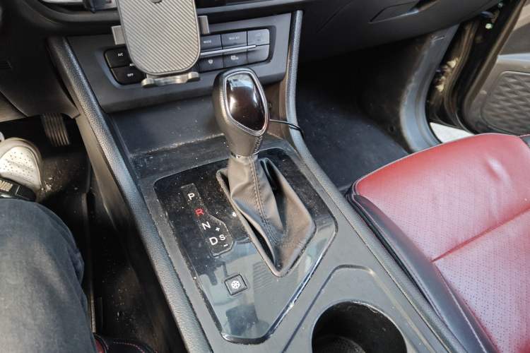 Used Dongfeng Fengon S560 2021 2.0L CVT Elite Version