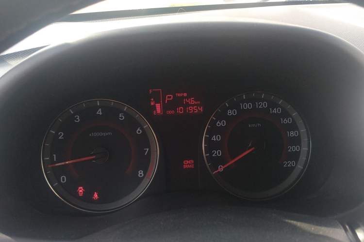 Used Hyundai Verna Ray 2014 1.6L Automatic TOP