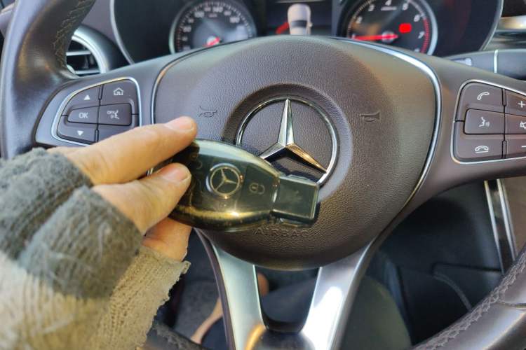 Used Mercedes-Benz GLC 2019 GLC 300 L 4MATIC Dynamic Model