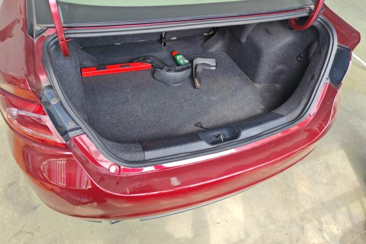 Used Fiat Viaggio 2012 1.4T Automatic Jingxiang Edition Trunk