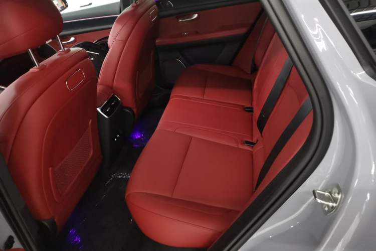 Used Hima AITO M5 2025 Extended-Range Ultra All-Wheel-Drive Version