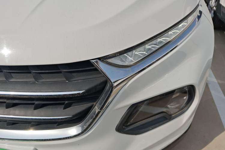 Used Baojun 510 2017 1.5L Automatic Fashion Model Left Front Headlight