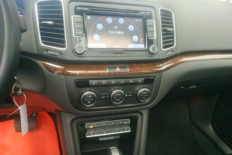 Used Volkswagen Sharan 2014 2.0 TSI Comfort Model
