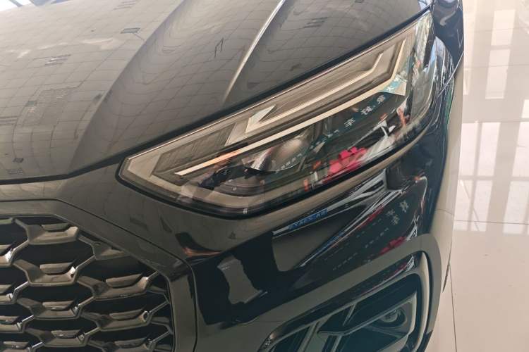 Used Audi Q5L Sportback 2022 Updated 40 TFSI Luxury Edition Left Front Headlight