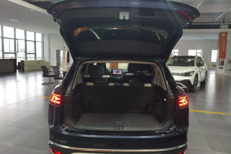 Used Volkswagen ID.6 CROZZ 2022 Long-Range PRO Edition