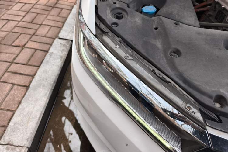 Used BYD Qin New Energy 2021 Travel Edition Right Front Headlight