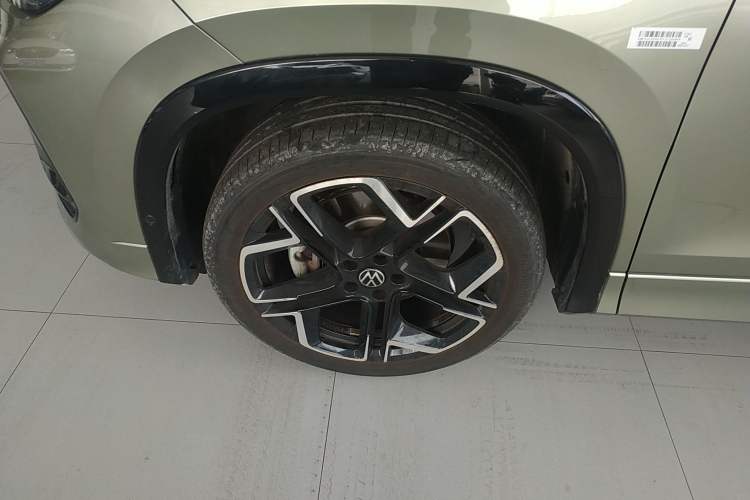 Used Volkswagen Tayron 2025 Tiguan L 380TSI 4Motion Luxury Easy Package Exterior 4