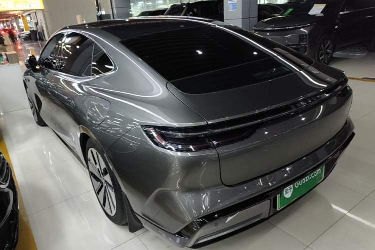 Used Geely Galaxy E8 2024 665 km Range Rear-Drive Starship Long-Range Version Exterior 2