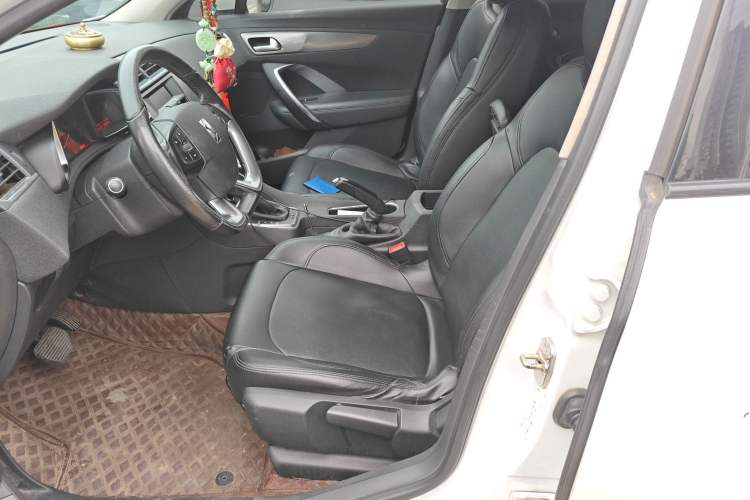 Used DS 5LS 2015 1.6T Comfort Edition THP160
