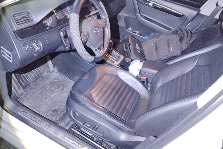 Used Volkswagen Magotan 2013 1.8TSI Luxury Model
